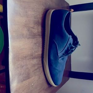 Clae like new men shoes!!!